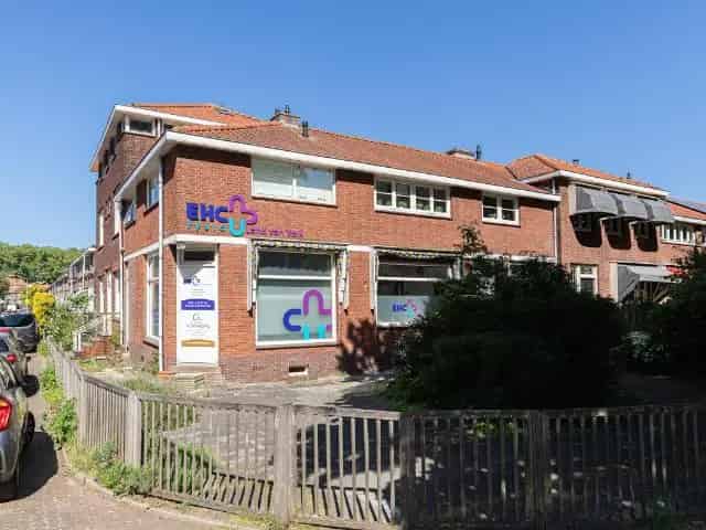 Ruime Eindwoning Dordrecht: 5 Kamers, Zonnige Tuin, Nabij Station