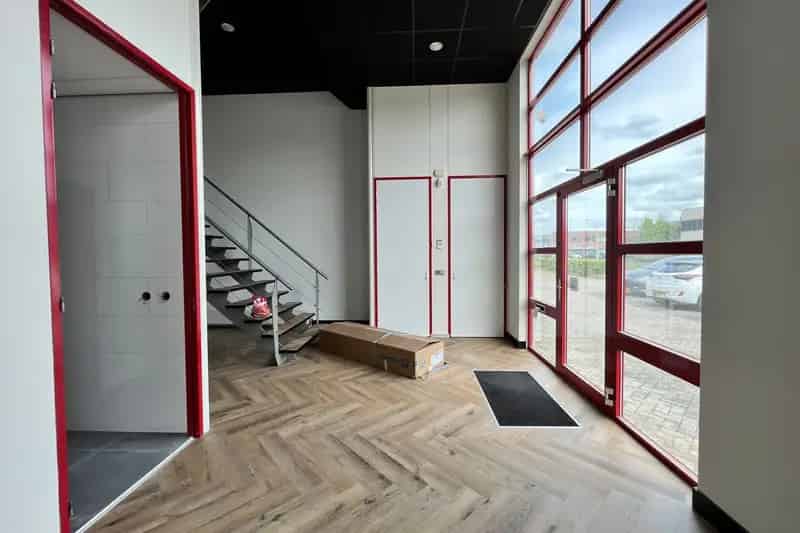 Belegging Uithoorn Showroom Bedrijfsruimte 288m2