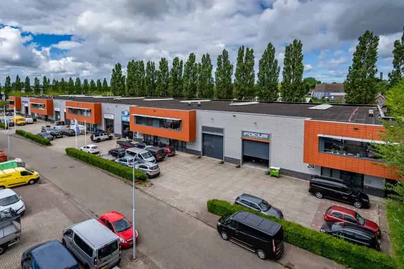 Bedrijfshal te Huur Lijnden 622m2 A9