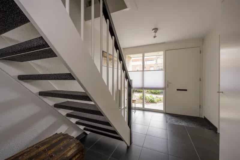 Huis te koop Nijkerk Grote Corlaer Twee Garages Luxe Keuken