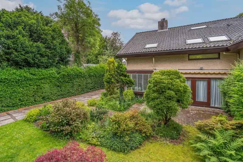 Huis te Koop Wassenaar 5 Slaapkamers Grote Tuin Gastenverblijf
