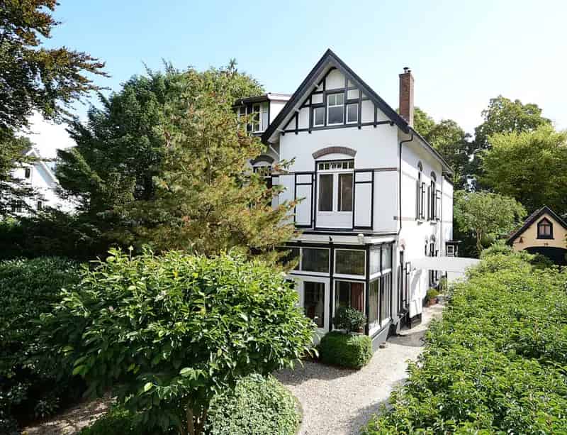 Te Huur: Ruime Villa met 4 slaapkamers nabij Internationale School