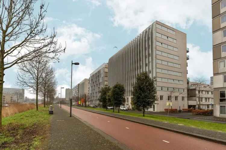 4-Kamer Appartement Bos en Lommer  Gestoffeerd