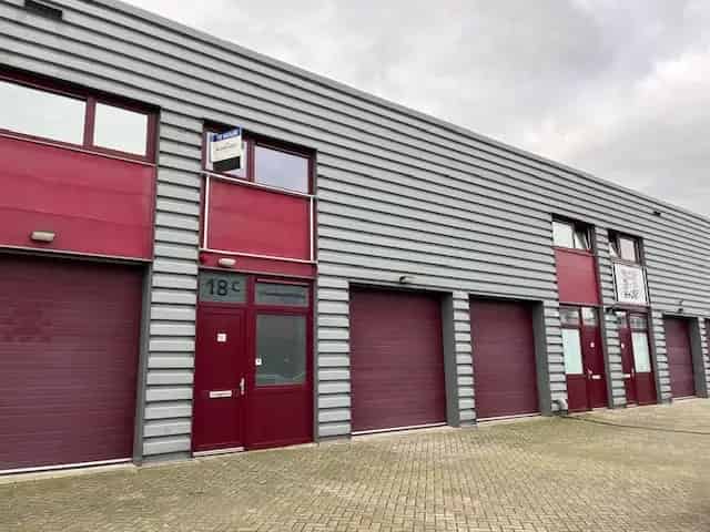 Bedrijfshal te Huur Wateringen 120m2