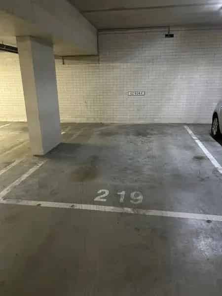 Parkeerplaats te Huur Botersloot Laurenshof