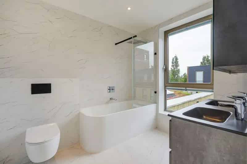 Huis te Koop Den Haag Energiekwartier 164m2 5 Slaapkamers Dakterras