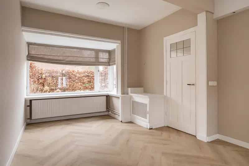 Huis te koop Deventer: Gerenoveerde Tussenwoning in De Zandweerd