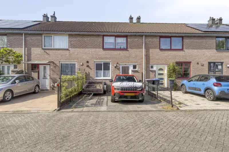4-kamer Eengezinswoning Vogelenzang Noord Eigen Parkeerplaatsen