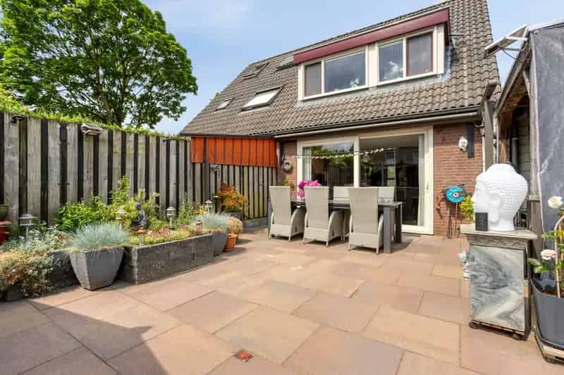 Halfvrijstaande woning Arnhem Rijkerswoerd 3 slaapkamers tuin garage