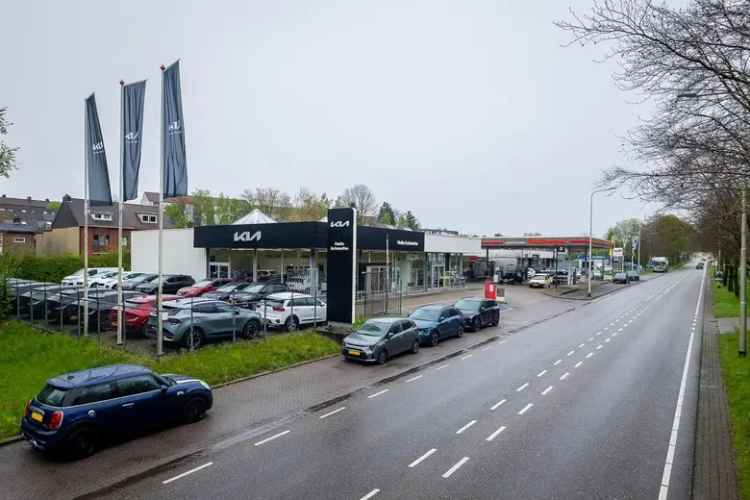 1366m2 Bedrijfsruimte te Huur Kerkrade Showroom Werkplaats Kantoren