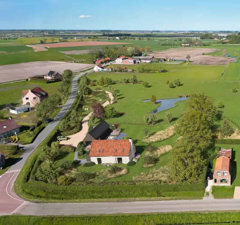 Luxe Villa met Bijgebouw te Bouwen op Grote Kavel