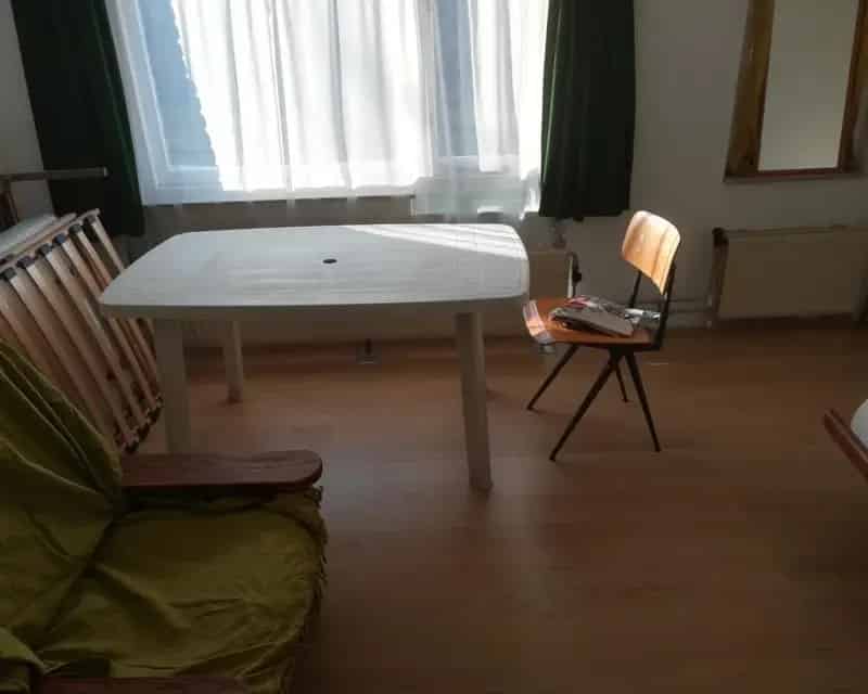 Ruime kamer voor stel nabij Amsterdam