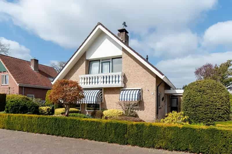 Vrijstaand woonhuis 511m2 perceel Grote tuin 4 slaapkamers