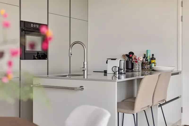 Luxe Appartement Veerse Meer: 90m2 Tuin & Bootplaats