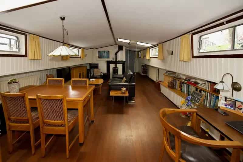 Ruim Woonschip te koop Den Bosch 130m2 3 slaapkamers
