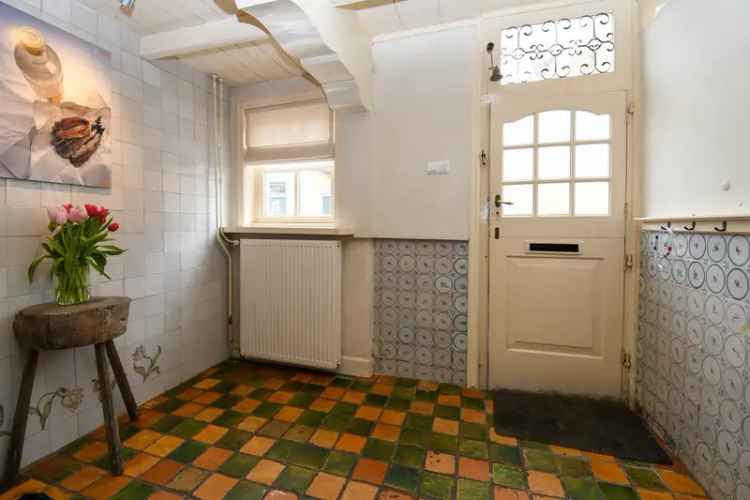Monumentaal Pand 1671 Terschelling: Sfeervol Wonen met Gastenverblijf