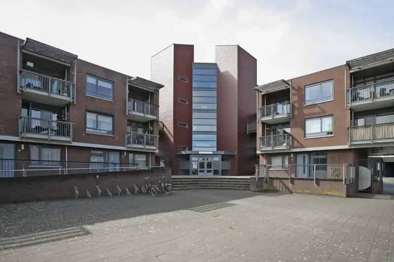 Appartement Raamsdonksveer Nabij Winkels Badkamerrenovatie