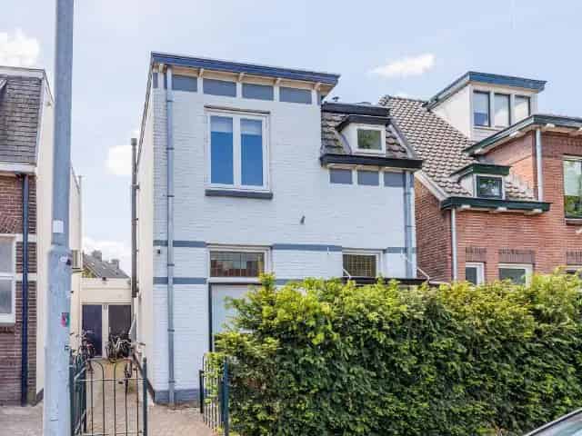 Karaktervolle Vrijstaande Jaren 20 Woning Nijmegen