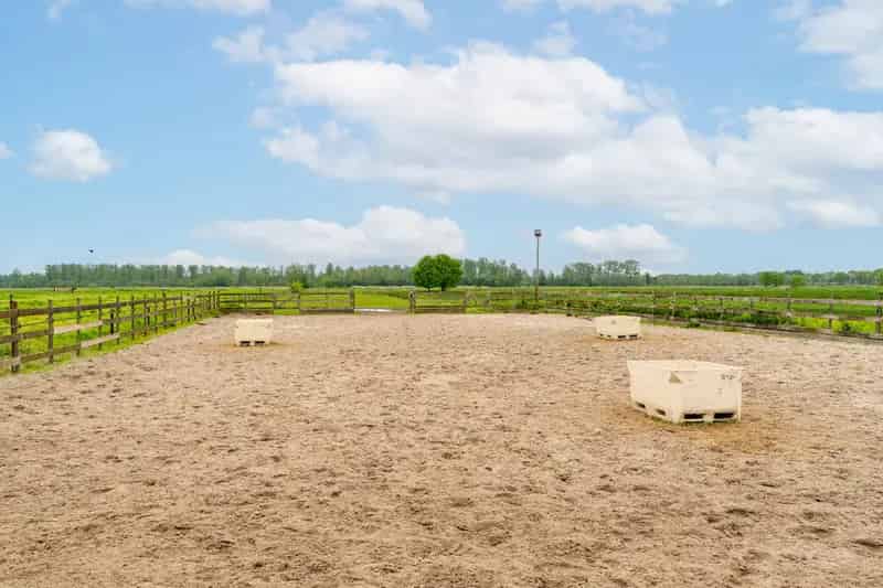 Woonboerderij met Paardenstallen Sprang Capelle