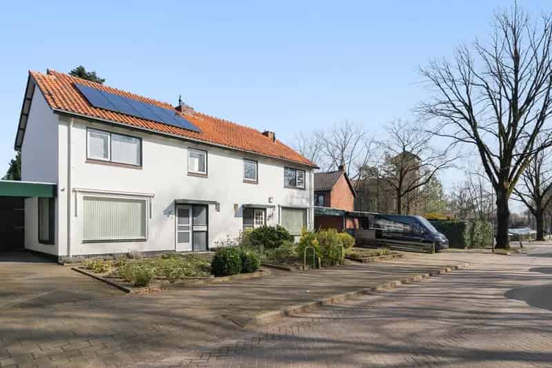 Half vrijstaand huis te koop Ede Beatrixpark 4 slaapkamers