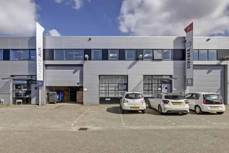 210-294 m2 Bedrijfsruimte te Huur Roelofarendsveen