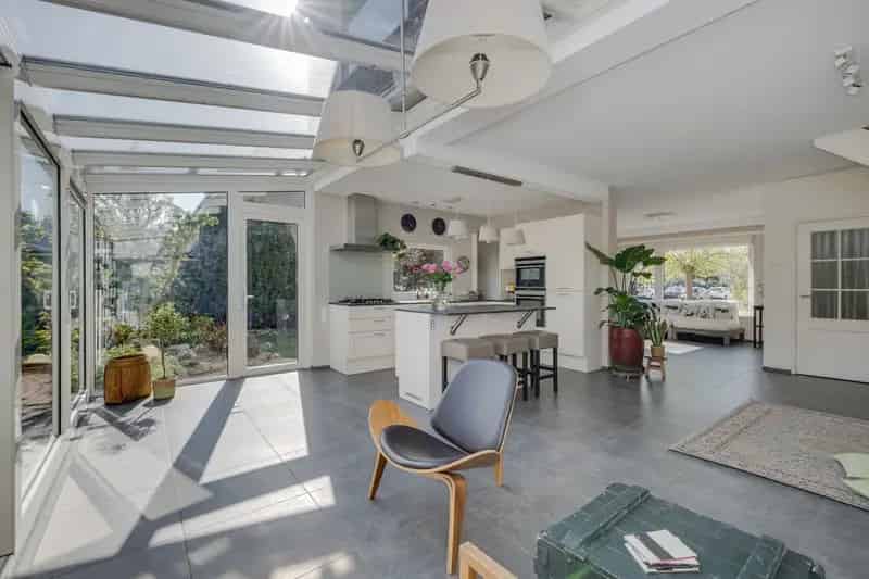 Hoekwoning Voorschoten Boschgeest  Garage  Tuin  4 slaapkamers