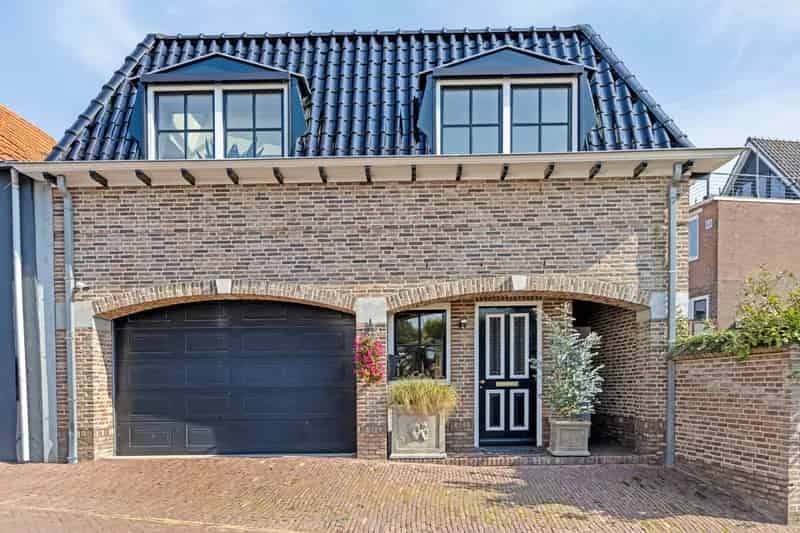 Luxe Stadsvilla Rhenen Garage Lift Tuin 3 Slaapkamers