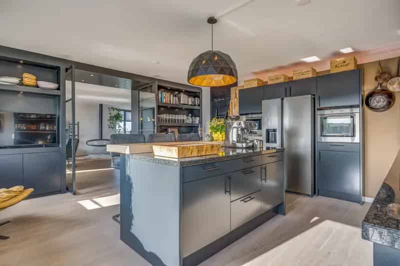 Luxe Penthouse 224m2 Voorschoten 6 slaapkamers Dakterras