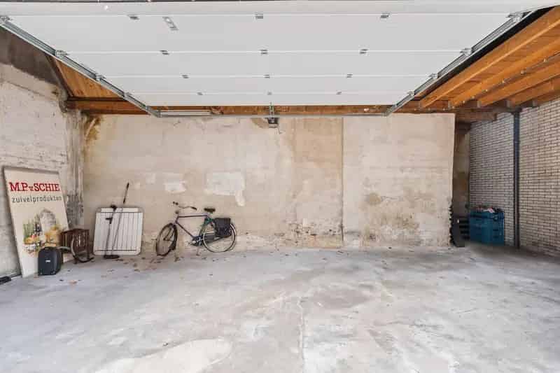 Garage te Koop Haarlem Centrum: Ruime Loft-Atelier Potentie