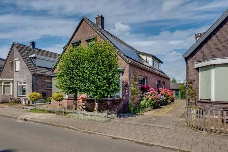 Huis te koop: Enkweg 16 6951 BV Dieren | Funda
