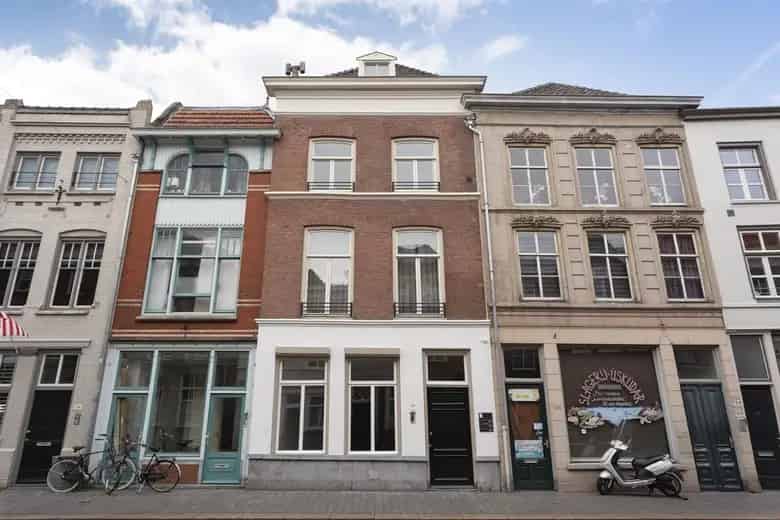 92 m2 Winkelruimte te Huur Den Bosch Centrum