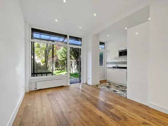 4 Kamer Appartement Den Haag  Gerenoveerd  Diepe Tuin