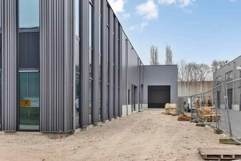 Bedrijfshal Harderwijk te huur 631m² Kantoor 54m²