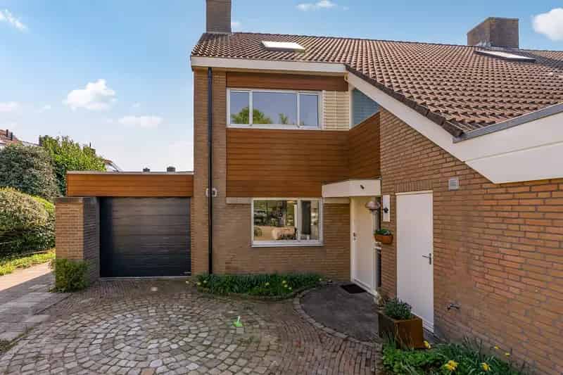 Ruime Hoekwoning Bunnik 4 slaapkamers Garage Vrij Uitzicht