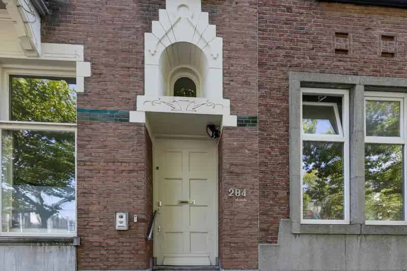Herenhuis Rotterdam Mathenesserlaan: 6 slaapkamers, tuin, dakterras