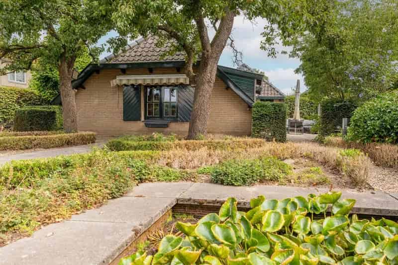 Woonboerderij 424m²  Uitzicht Landelijk Wonen Rust Gelijkvloers