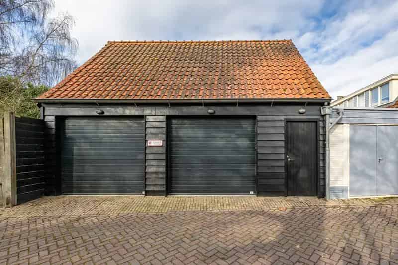 Rijksmonument Middelharnis 520m2 6 slaapkamers Dubbele garage