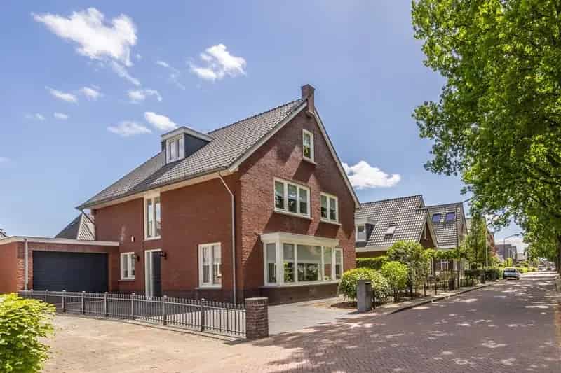 Riant Herenhuis Made 5 slaapkamers  Energielabel A