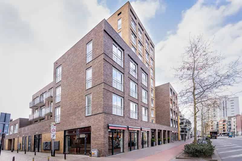 Winkelruimte te huur Piusplein Tilburg 830m²