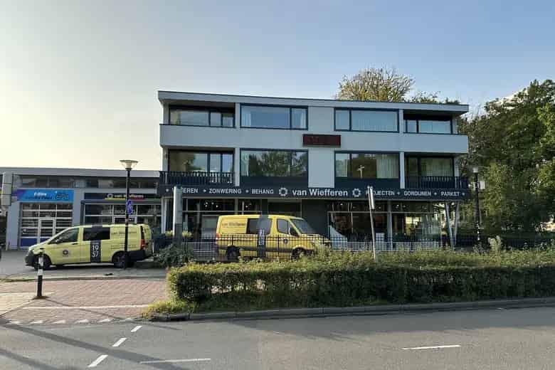 760m2 Winkelruimte te Huur Amersfoort - Showroom Bedrijfsruimte Kantoor