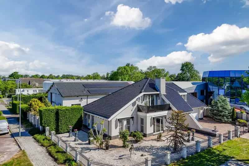 Bedrijfshal Schagen | Zoek bedrijfshallen te koop: Witte Paal 149 1742 NX Schagen 
