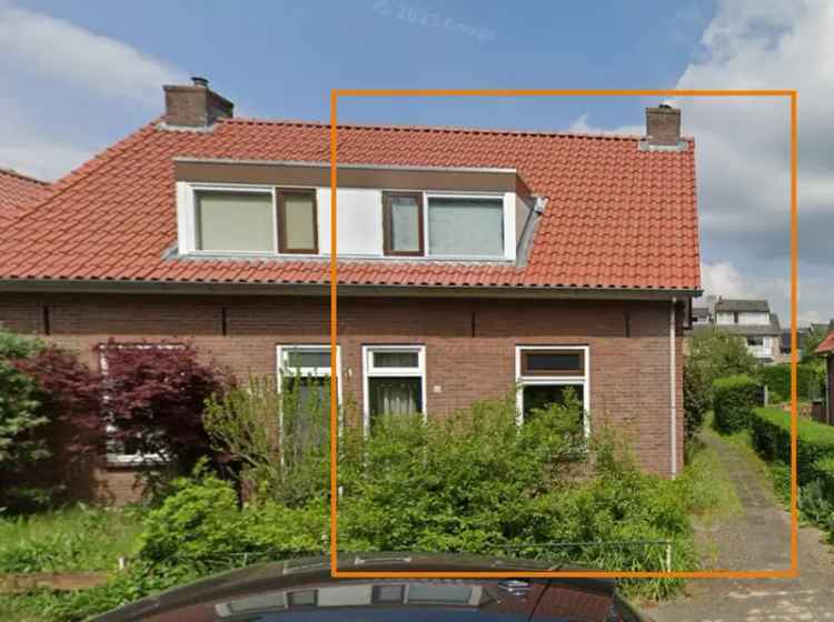 Goudakkerstraat 22: Ruime woning nabij station en winkels