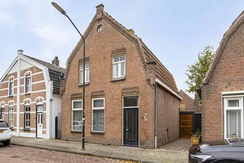 Huis te koop Veghel: karakteristieke woning met 4 slaapkamers