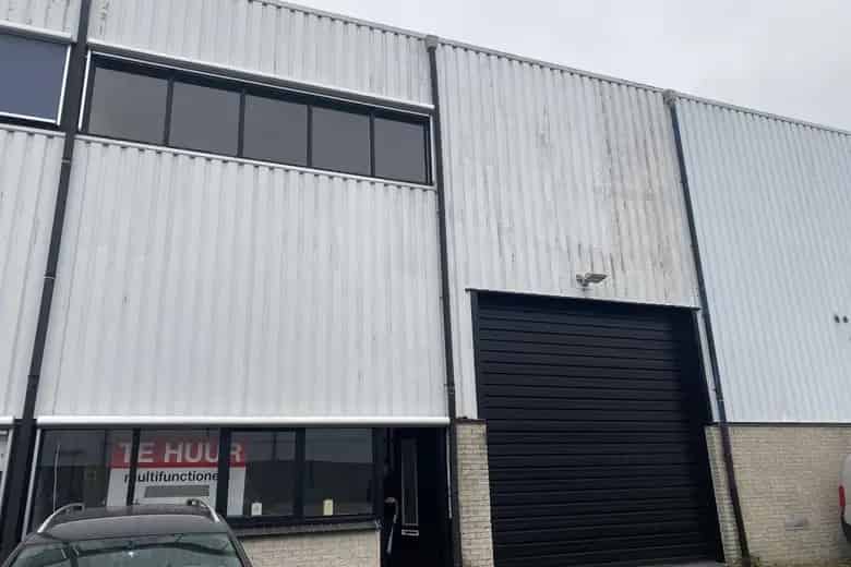 100m2 Bedrijfsruimte te Huur Utrecht Lage Weide