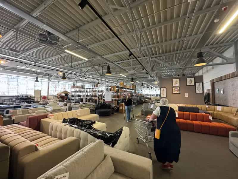 Winkelruimte te Huur Zaandam Zuiderhout 2424 m²