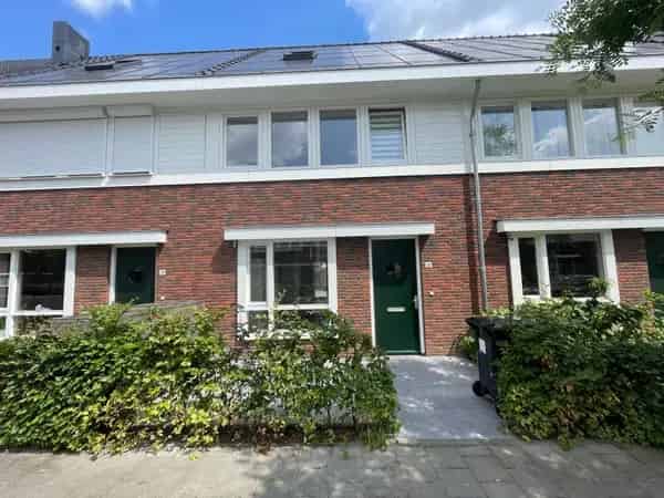 Huis Vioolstraat Eindhoven 4 slaapkamers tuin zonnepanelen energielabel A