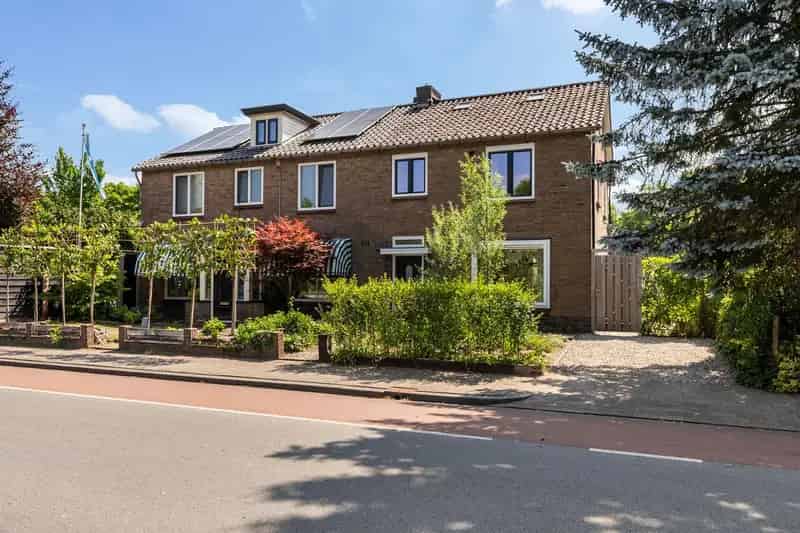 Huis te koop Ugchelen Instapklaar Geheel gerenoveerd 3 slaapkamers