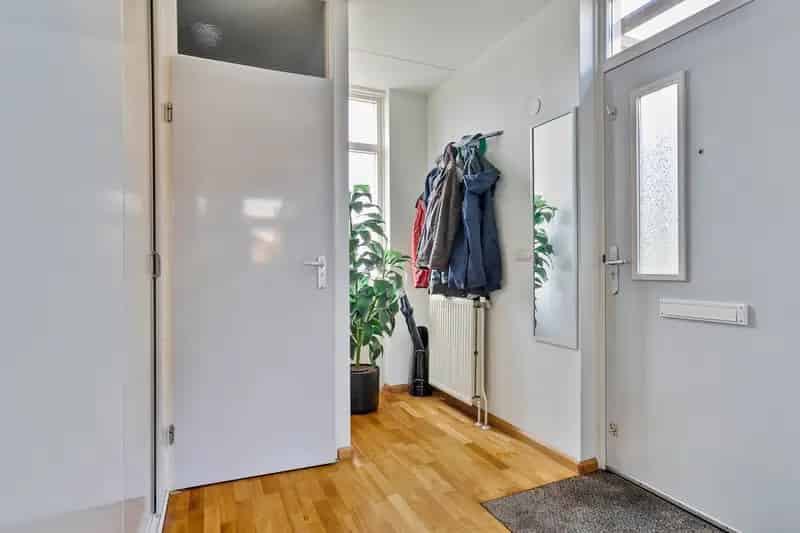 Gezinshuis te koop Elden Arnhem 3 slaapkamers garage tuin