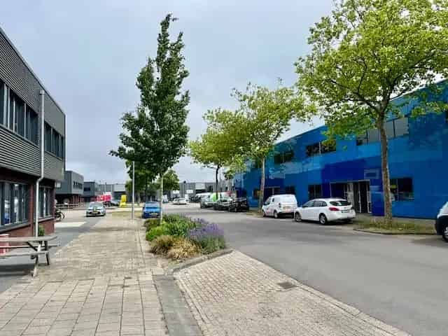 Bedrijfshal Haarlem 220m2 te huur