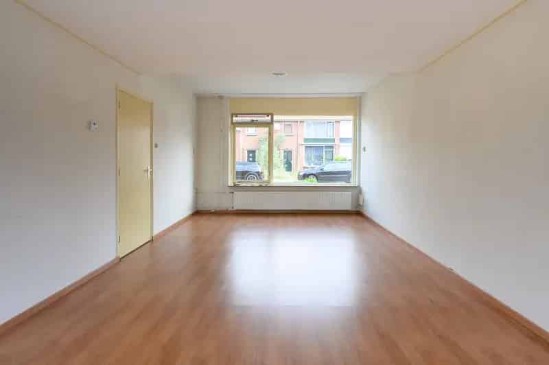 Huis te koop: J.H. van 't Hoffstraat 3 6961 XH Eerbeek 